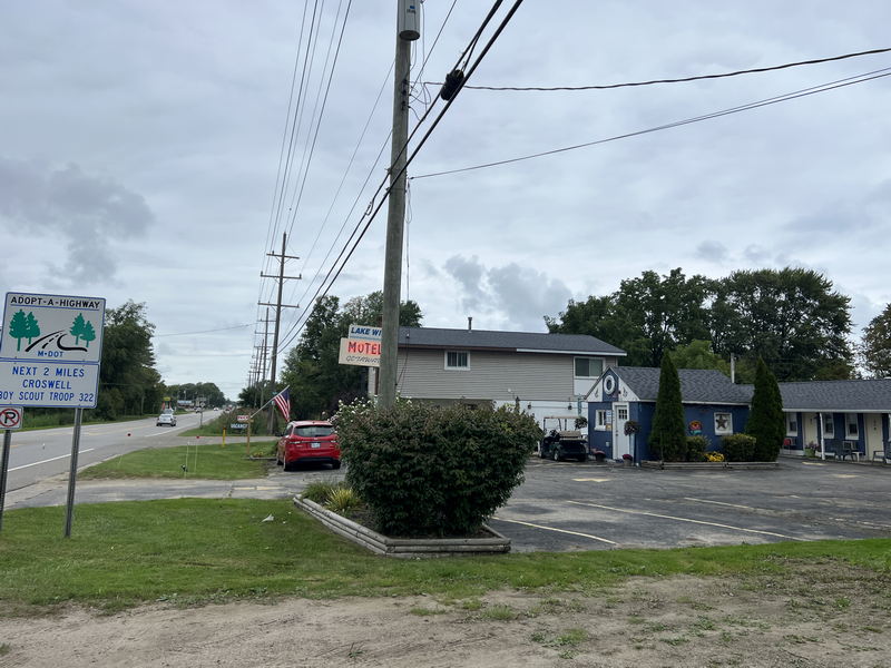 Lakewinds Motel (Lake Winds Motel, Reiferts Colonial Tourist Court)) - Sept 10Th 2023 (newer photo)